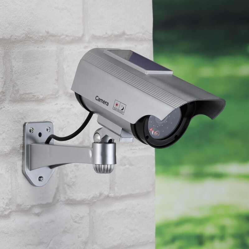 Biztonsági kamera rögzítővel és LED-es jelzőfénnyel