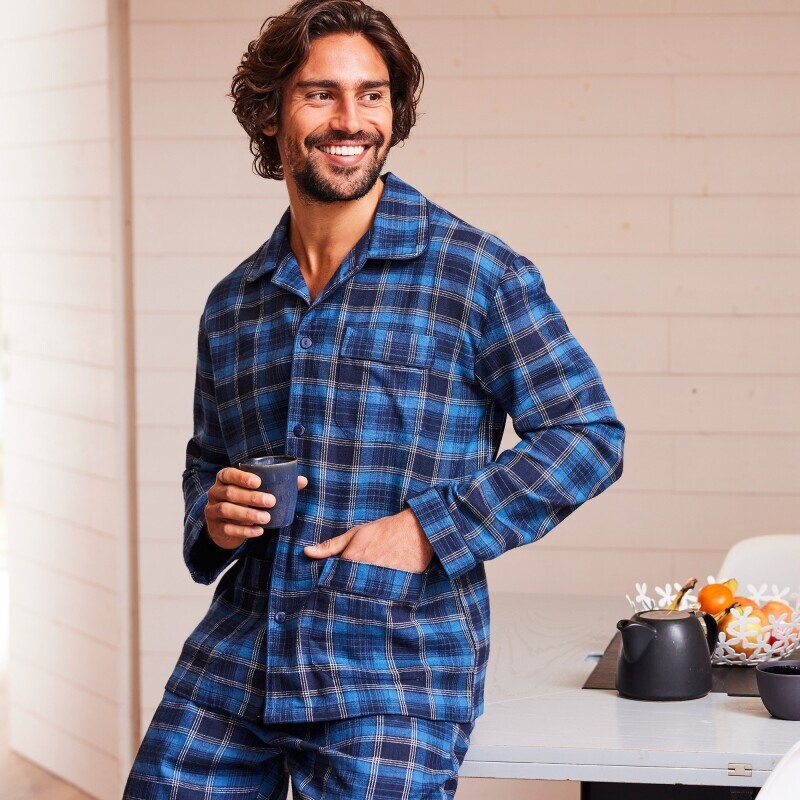 Pijama de flanelă în carouri