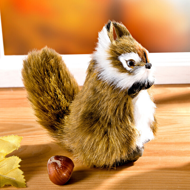 Veverička "Hugo"
