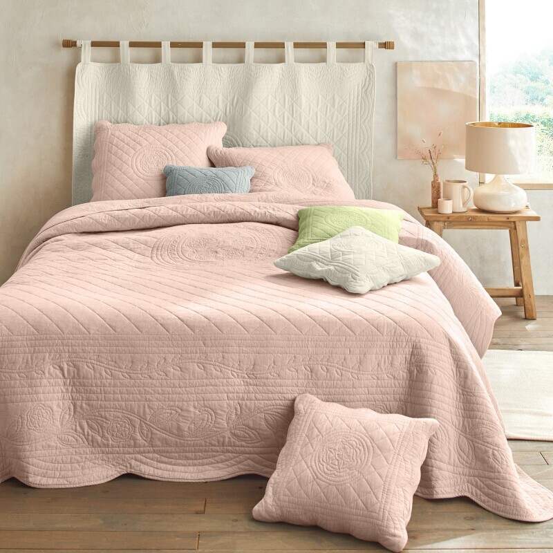 Cassandre egyszínű steppelt ágytakaró