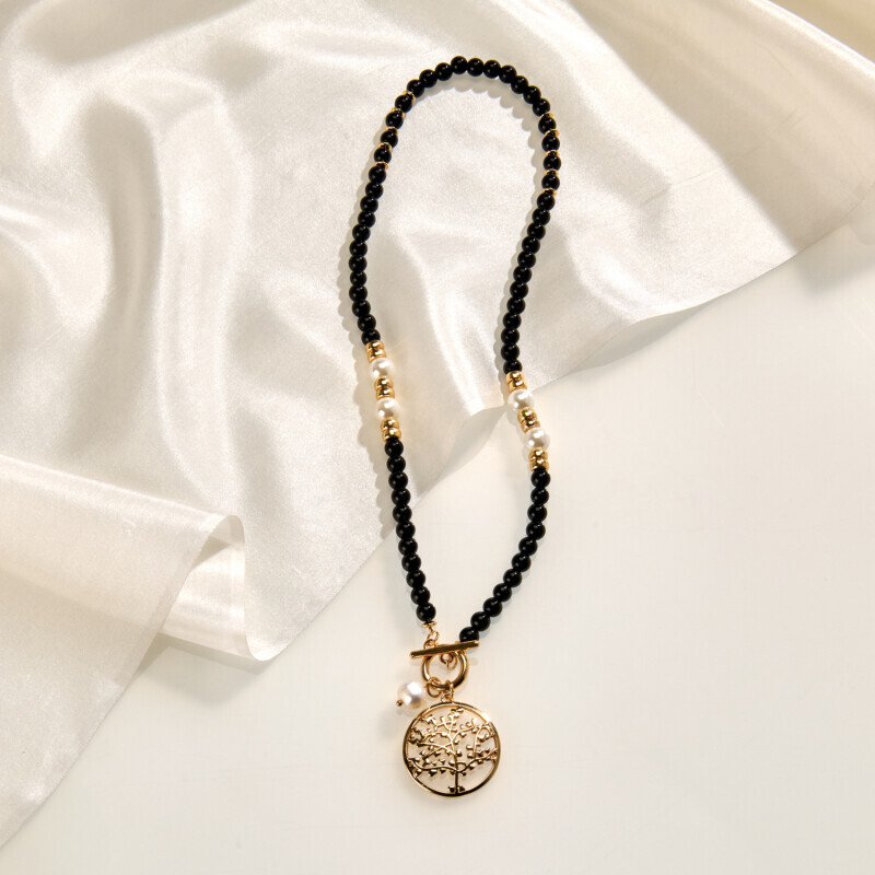 Naszyjnik z obsydianu