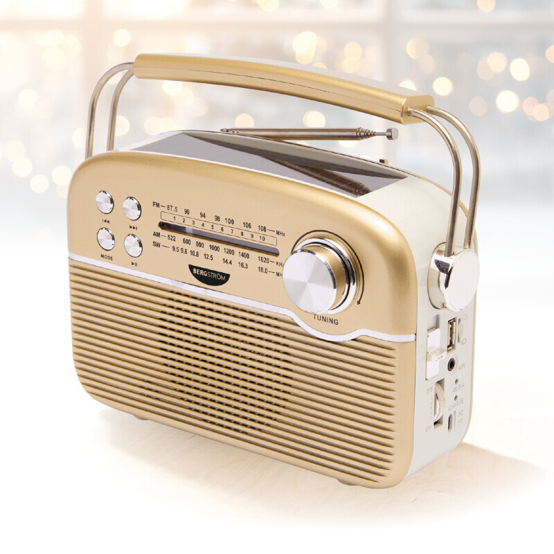 Solárne retro rádio