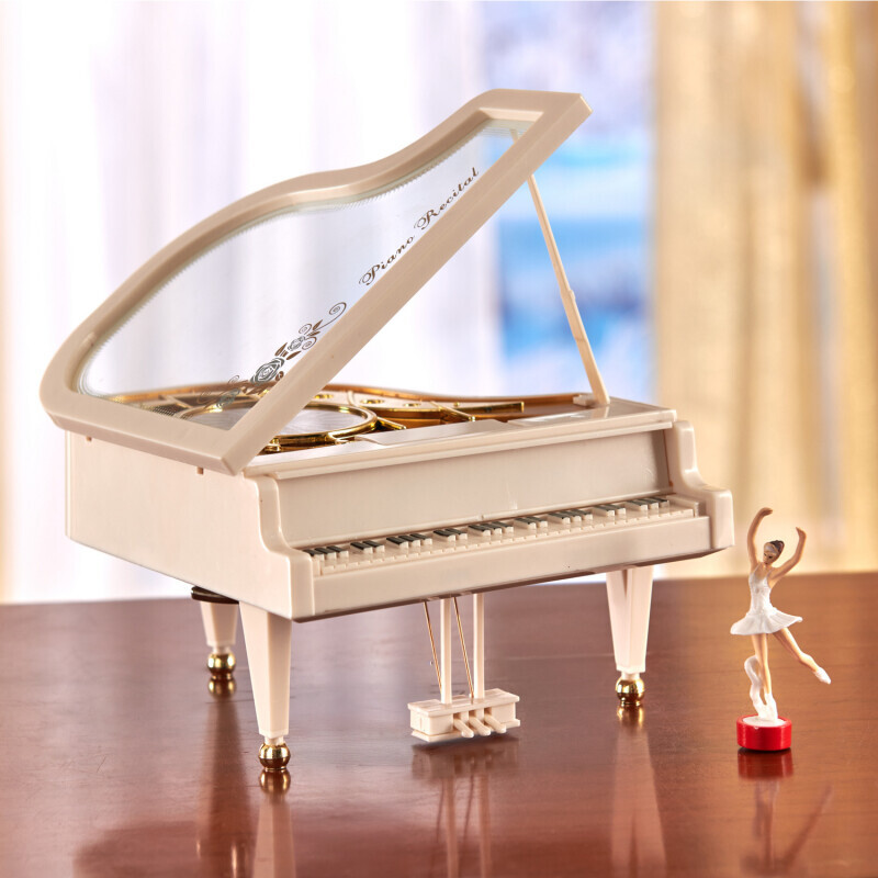 Mechanická hrací skříňka Piano