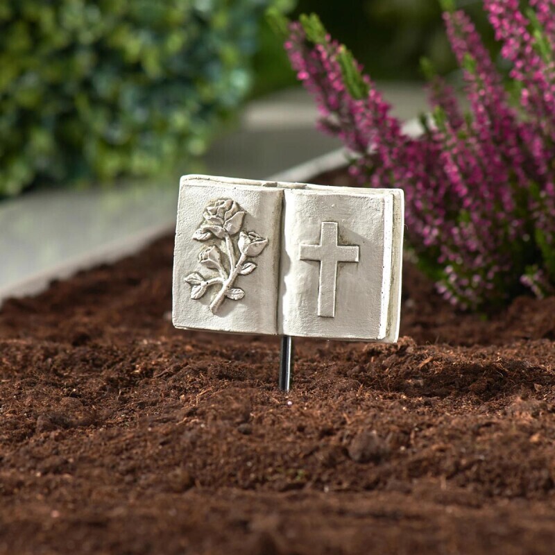 Decorativ cuier Cartea de rugăciuni