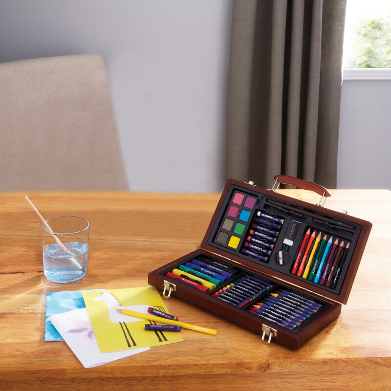 55 részes festőszett fabőröndben