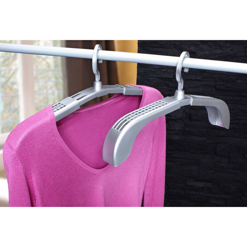 3 teleskopowe wieszaki na ubrania