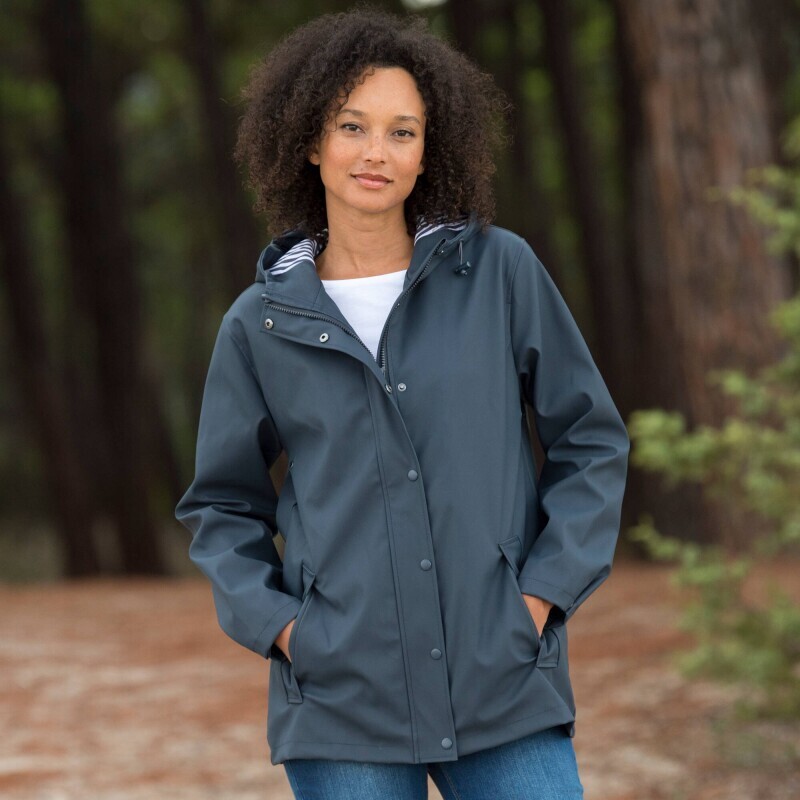 Wodoodporna kurtka z kapturem