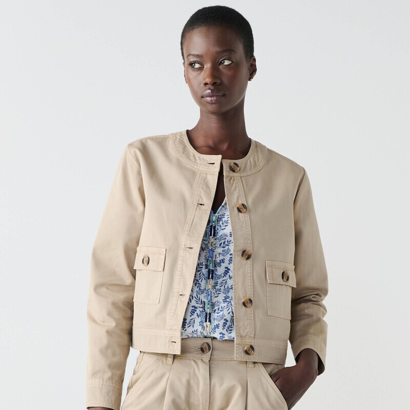 Krátka keprová bunda na gombíky