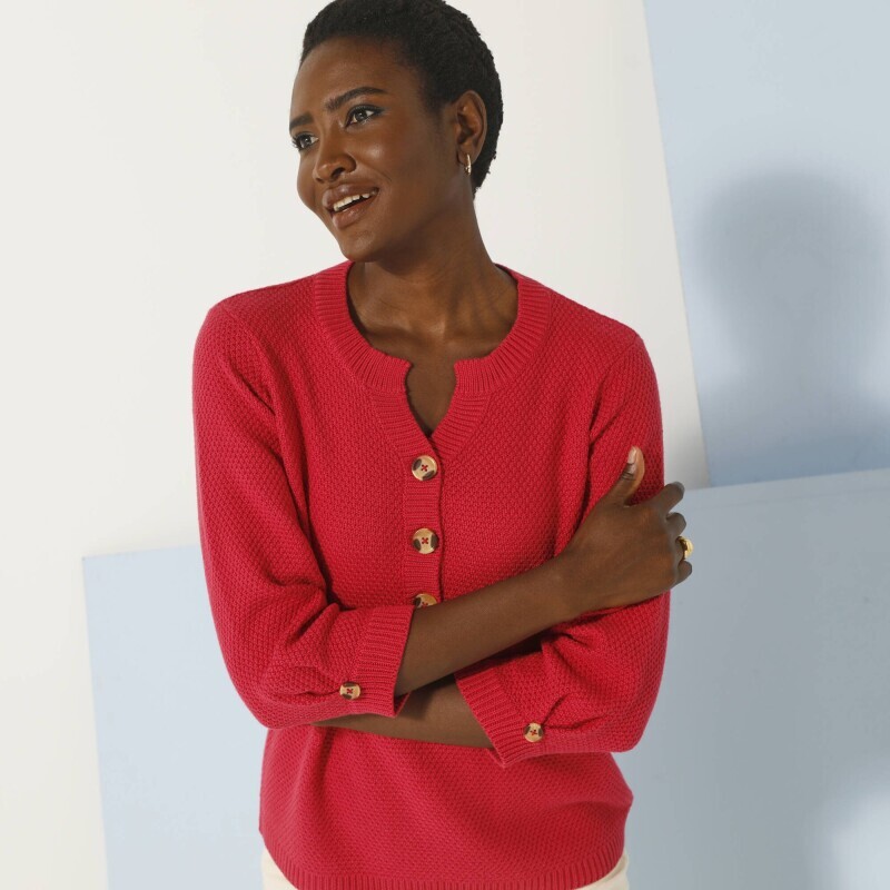 Sweter z dekoltem zapinanym na guziki i rękawami 3/4