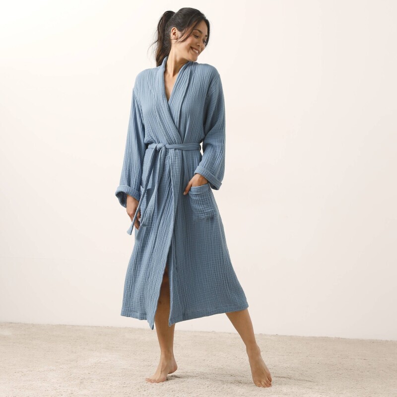 Halat de baie uni, confecționat din tifon triplu de bumbac