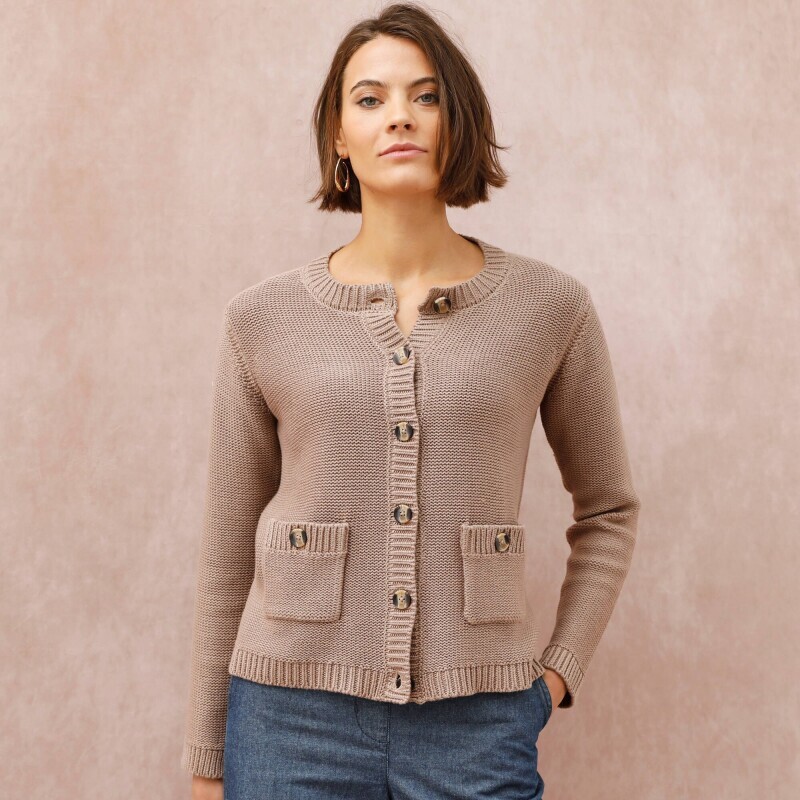 Jednofarebný sveter s vreckami