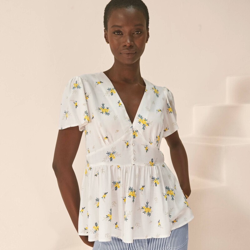 Blúzka s kvietkovanou
potlačou