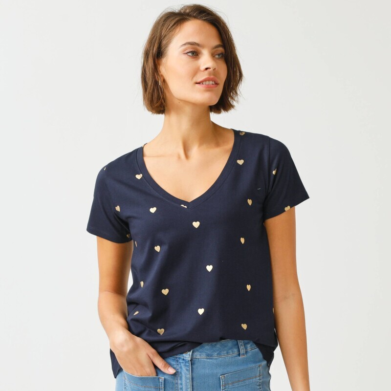Tričko s výstřihem do V, krátkými rukávy, celopotisk srdíčka
