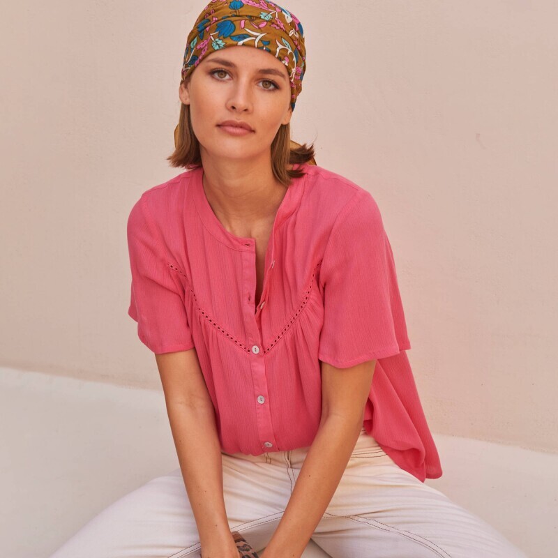 Vzdušná blúzka s krátkymi rukávmi