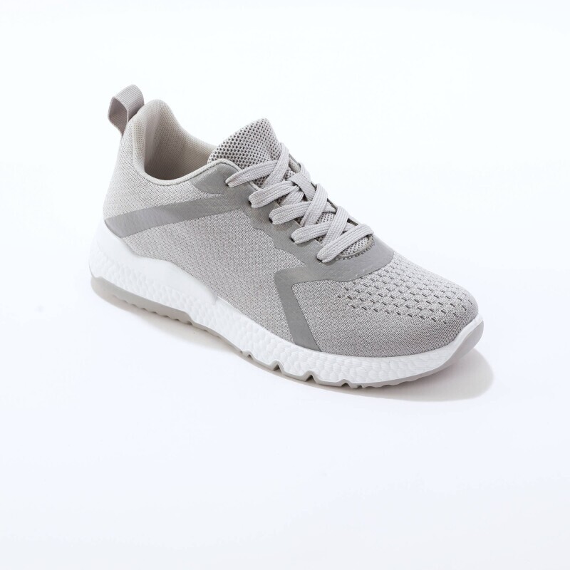 Lehké tenisky z prodyšného textilu