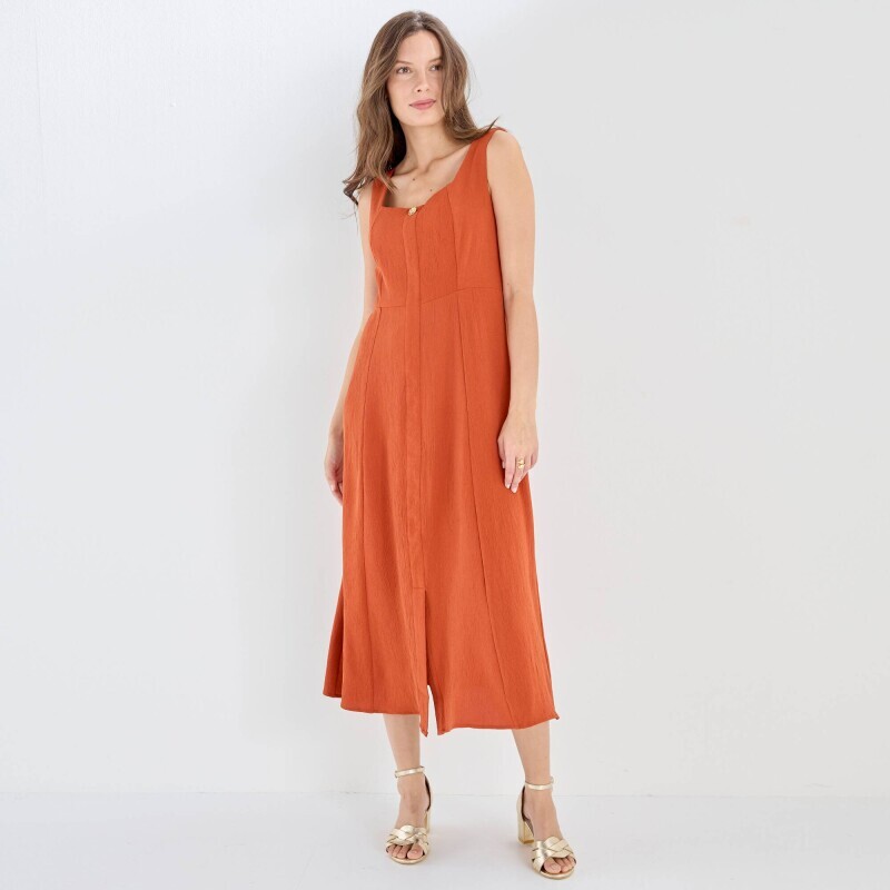 Krepové midi šaty s_x000D_
hranatým výstrihom