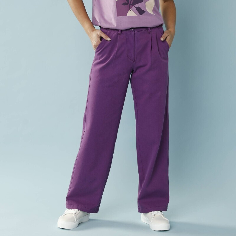 Pantaloni largi din twill pentru siluete delicate