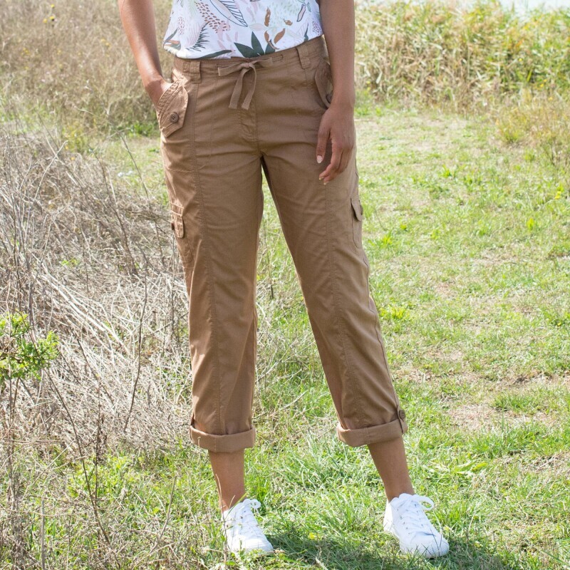 Nohavice s vreckami z plátna