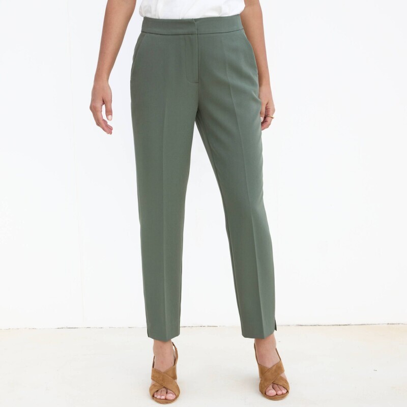 Jednofarebné cigaretové nohavice po členky