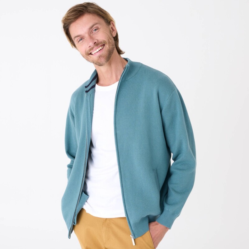 Svetr se stojáčkem a na zip