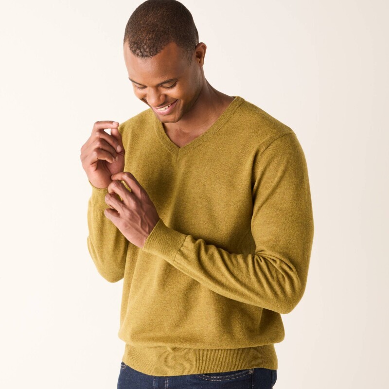 Pulóver s výstrihom do V, 80 % vlna, 20 % polyamid