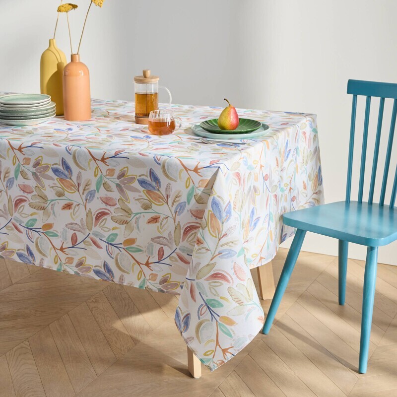 Obrus ​​s potlačou listov