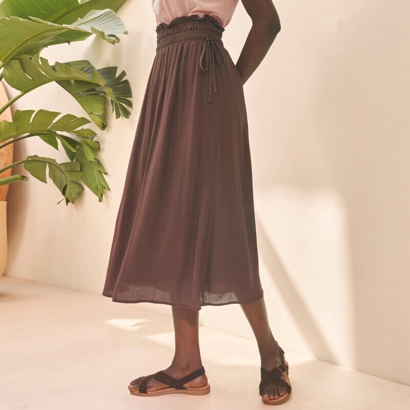 Dlhá krepónová sukňa