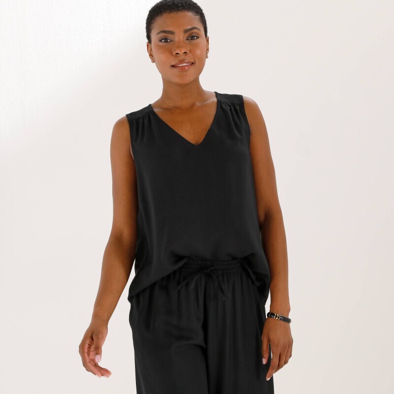 Jednofarebný top s výstrihom do V