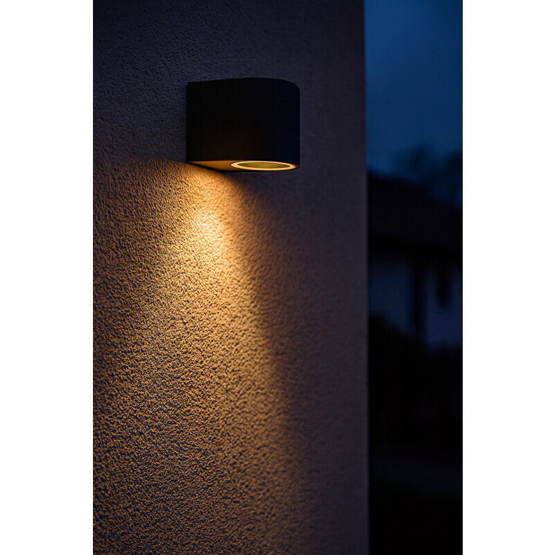 Vonkajšia nástenná lampa