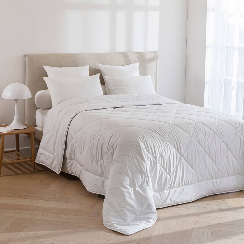 Koc z wypełnieniem z sierści wielbłądziej