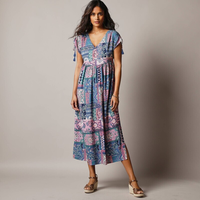 Midi šaty s rozparky a potiskem