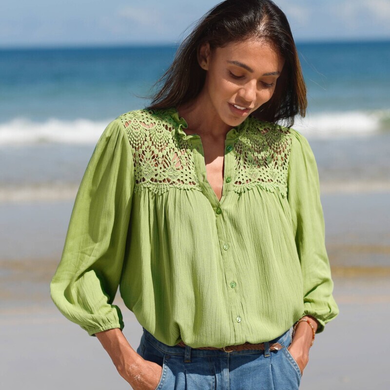 Kreponová halenka s macramé a 7/8 rukávy