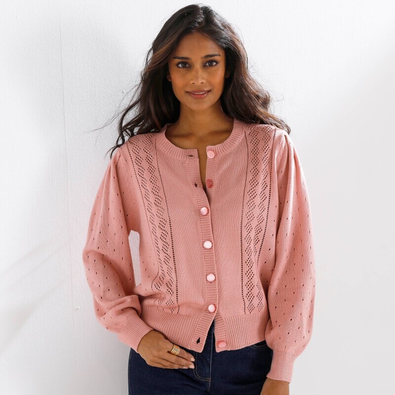 Ažurový sveter na gombíky