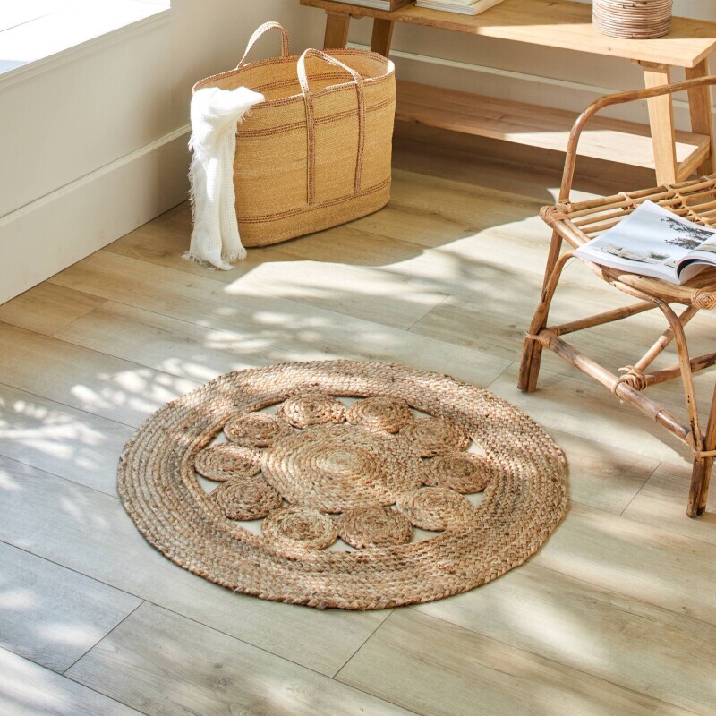 Okrągły dywan jutowy
