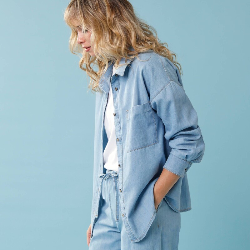 Džínová košile ve volném střihu, pro malou postavu