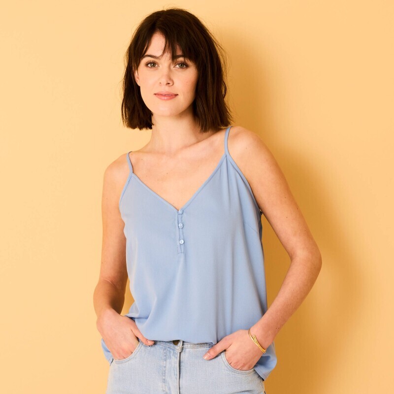 Jednobarevný krepový top s knoflíčky, recyklovaný polyester