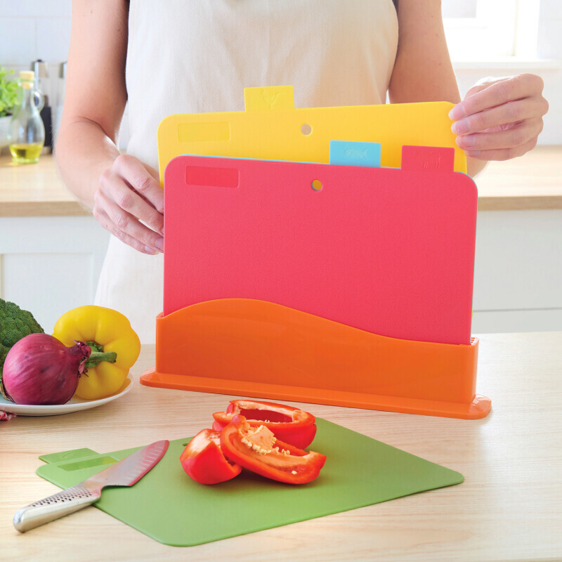 4 doštičky na krájanie so stojanom