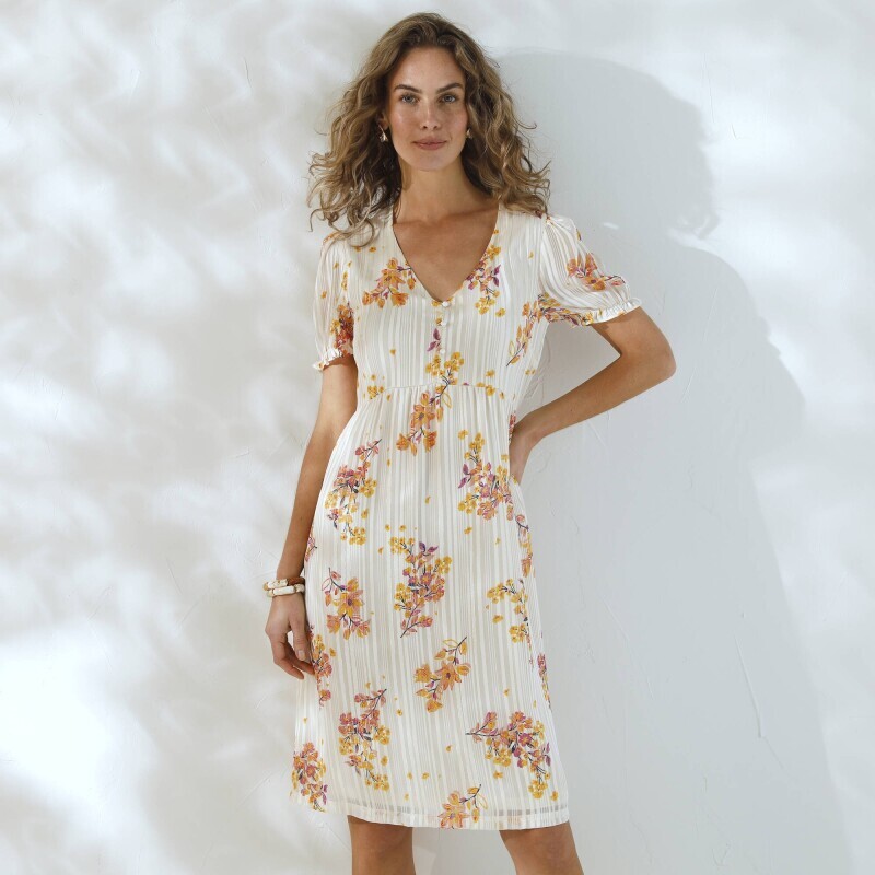 Krátke šaty s potlačou kvetín