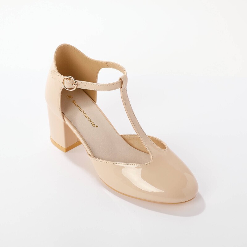 Lakované lodičky s páskem přes nárt