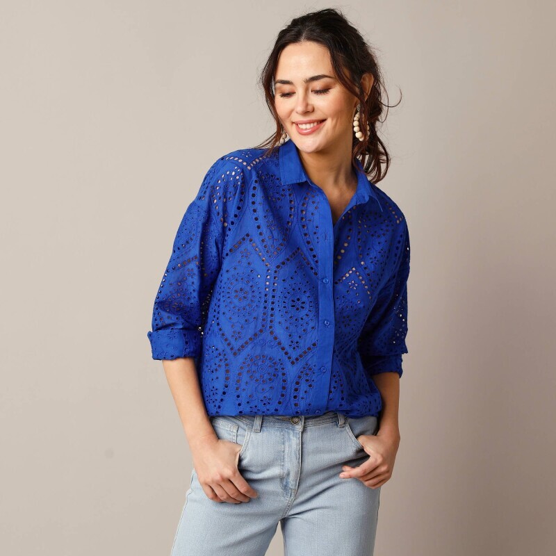 Košeľová blúzka s madeirovou výšivkou