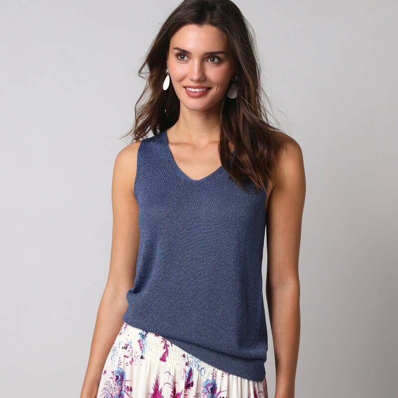 Топ з V-подібним вирізом та металевою ниткою