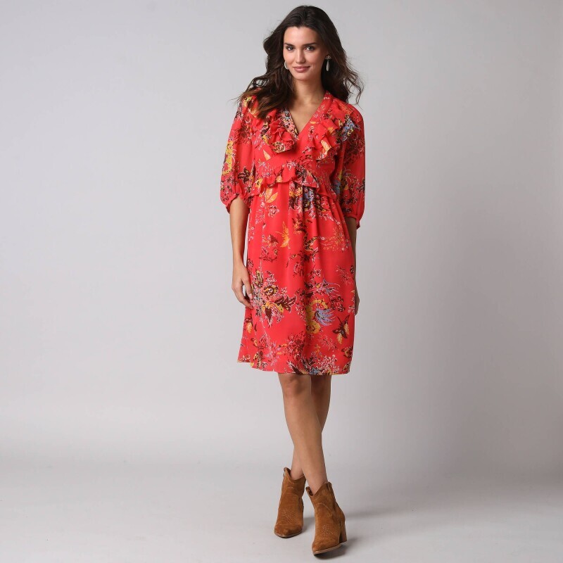 Коротка сукня з рюшами та принтом