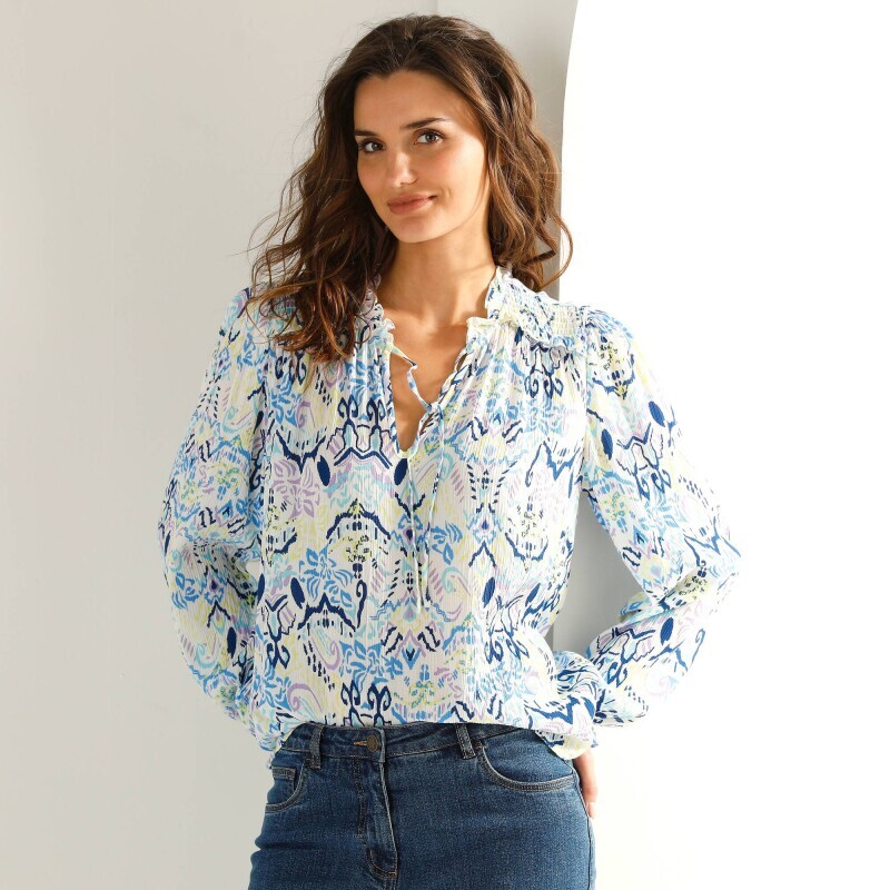 Blúz mintás díszítéssel