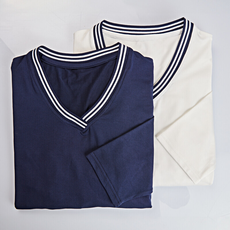 2 trička s výstřihem do V