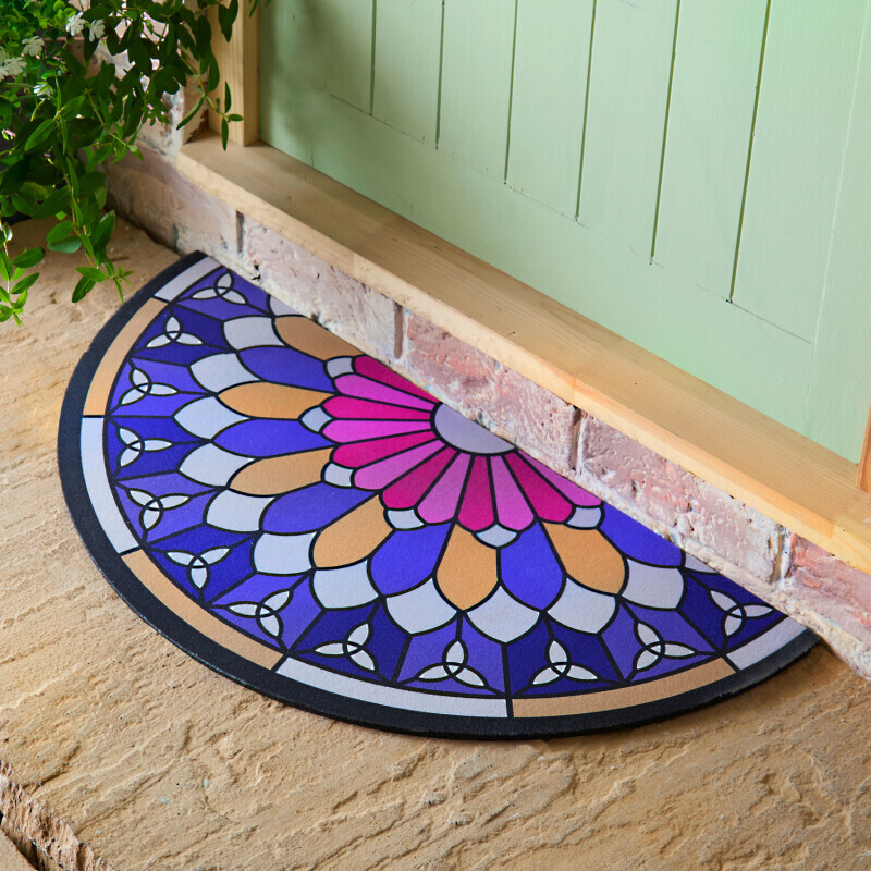 Rohožka se vzhledem vitráže