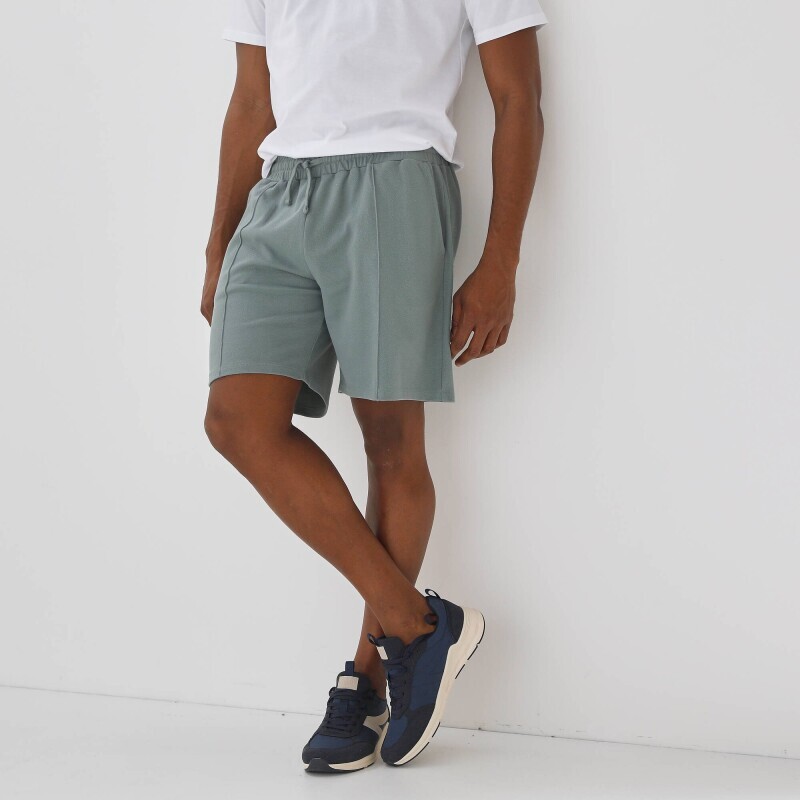 Шорти з піке на еластичній талії