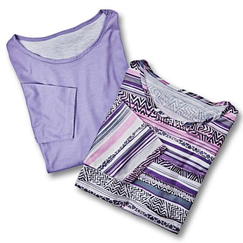 2 футболки