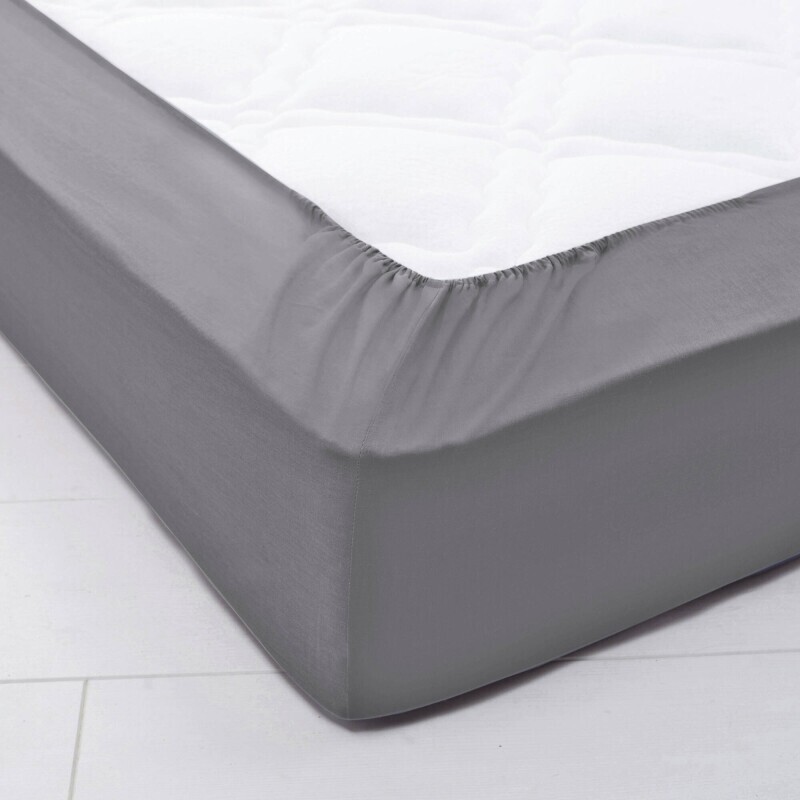 Bavlněné jednobarevné napínací prostěradlo s hloubkou rohů 40 cm