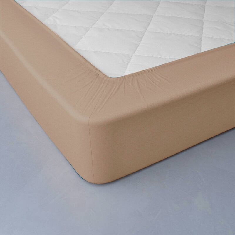 Jednobarevné napínací prostěradlo zn. Colombine®, žerzej, hloubka rohů 40 cm