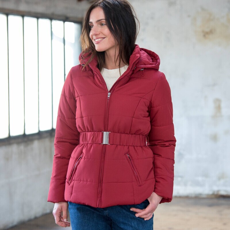 Nepromokavá krátká prošívaná bunda s páskem, na zip